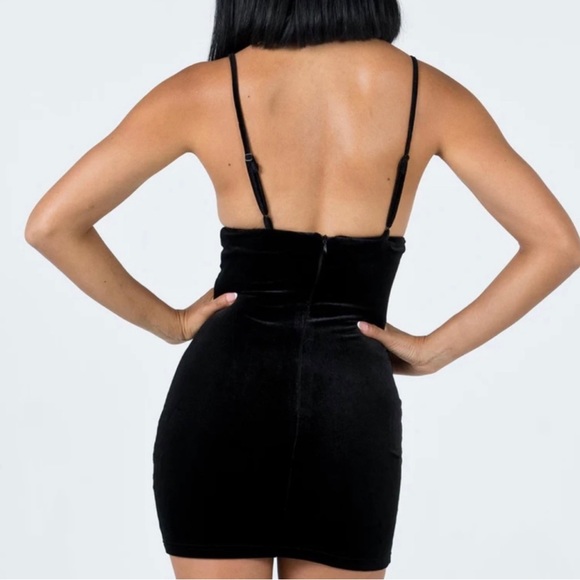 PRINCESS POLLY VELVET DRESS - Picture 5 of 7